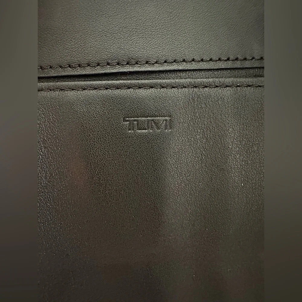 Tumi Horizon Double Zipper‎ Organizer Travel Wallet Clutch